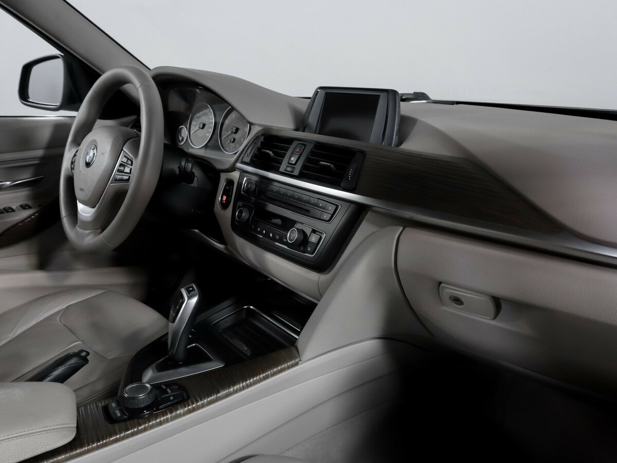 BMW 3 серии 2012 года с пробегом. Фото: #6