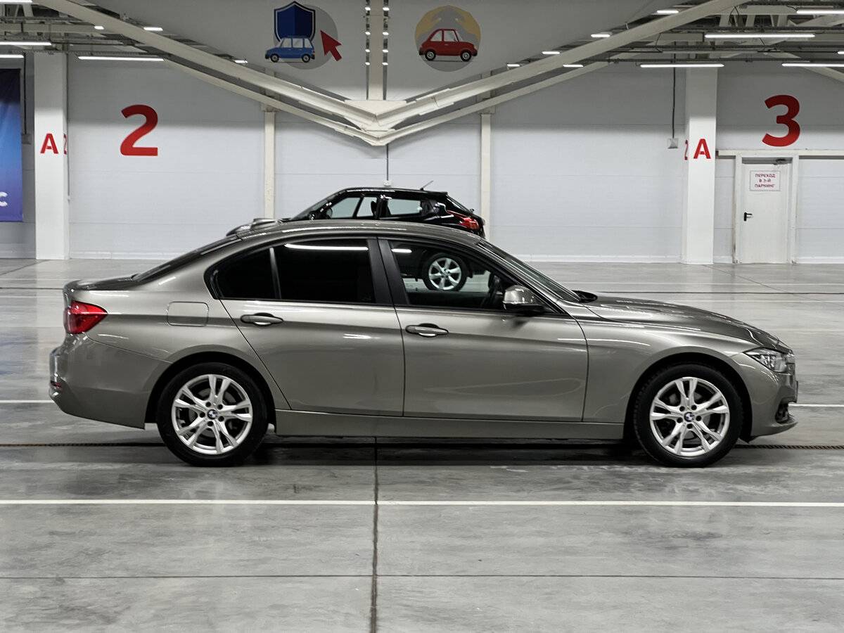 BMW 3 серии 2018 года с пробегом. Фото: #3