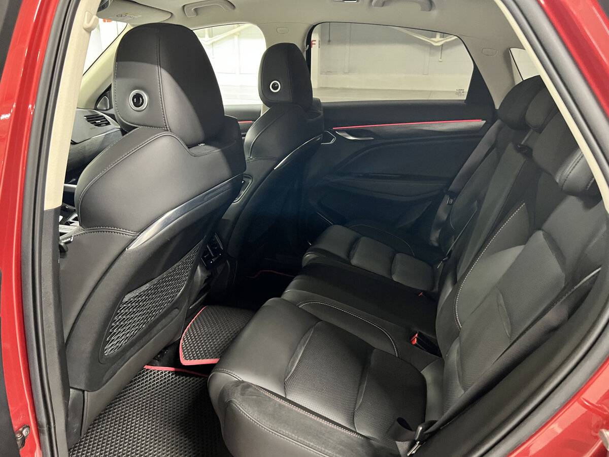 Geely Tugella 2021 года с пробегом. Фото: #11