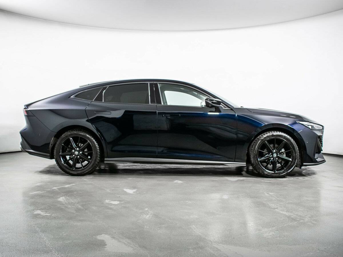 Changan UNI-V 2023 года с пробегом. Фото: #3