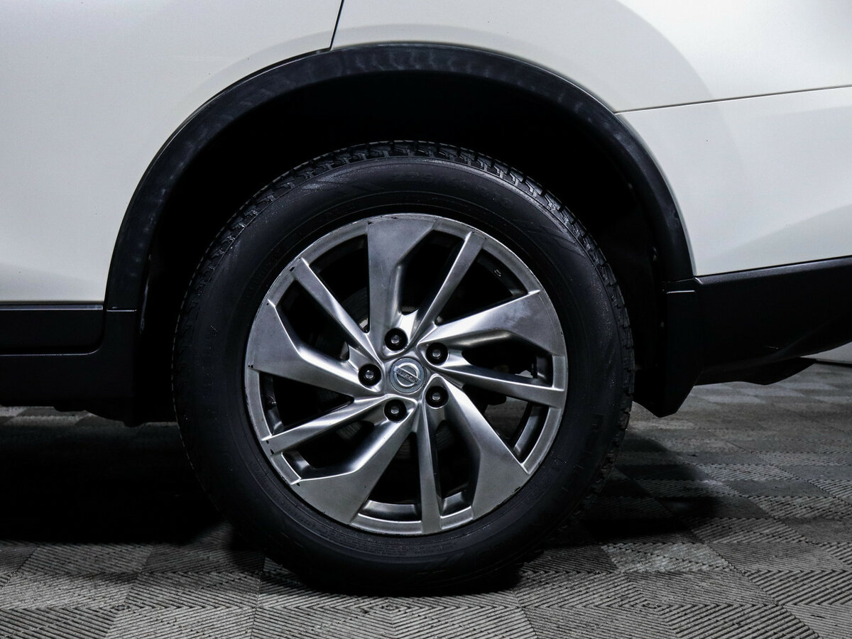 Б/У Ниссан Икс-Трейл 2015 года. Фото: #14