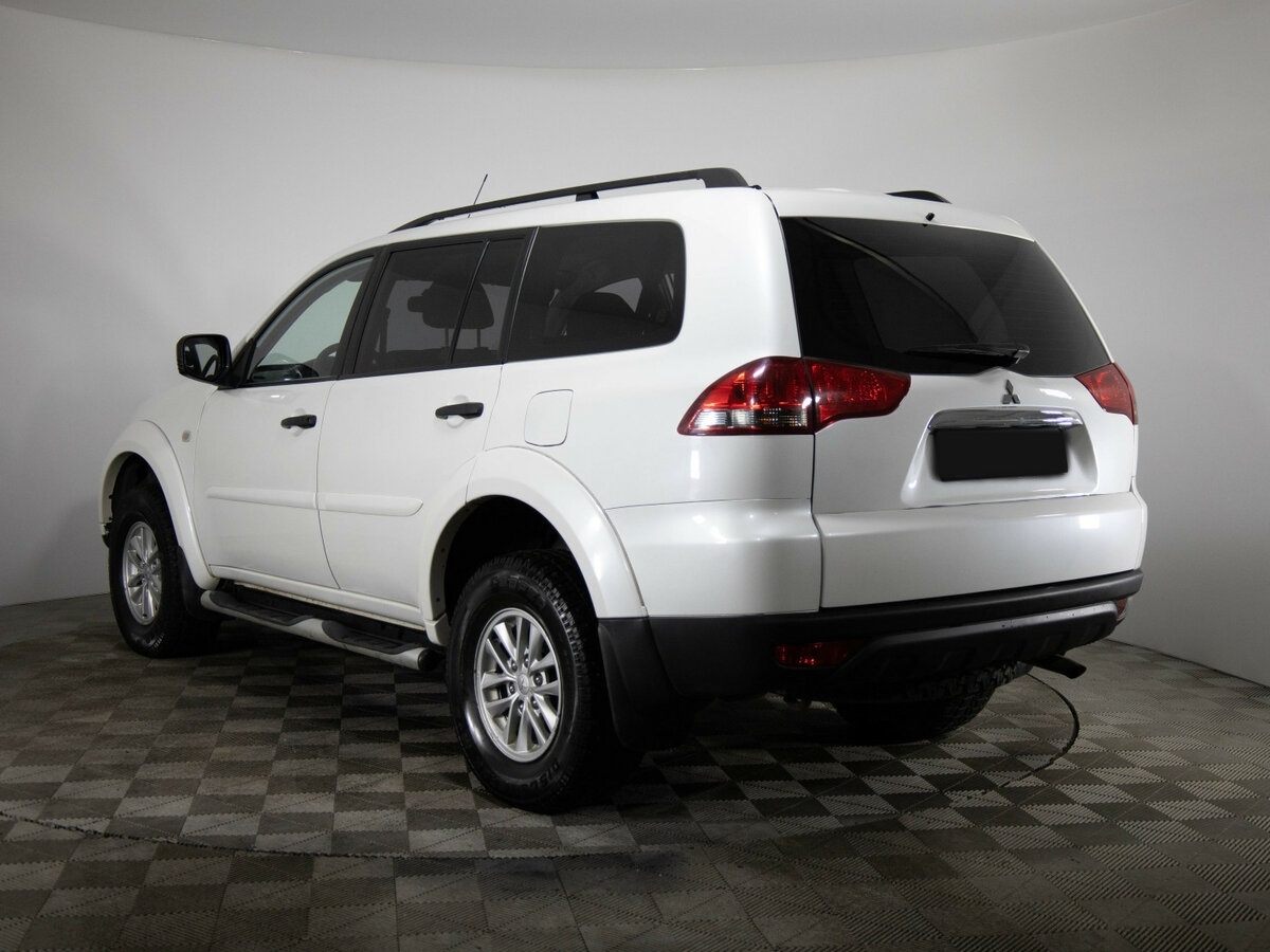 Mitsubishi Pajero Sport 2014 года с пробегом. Фото: #6
