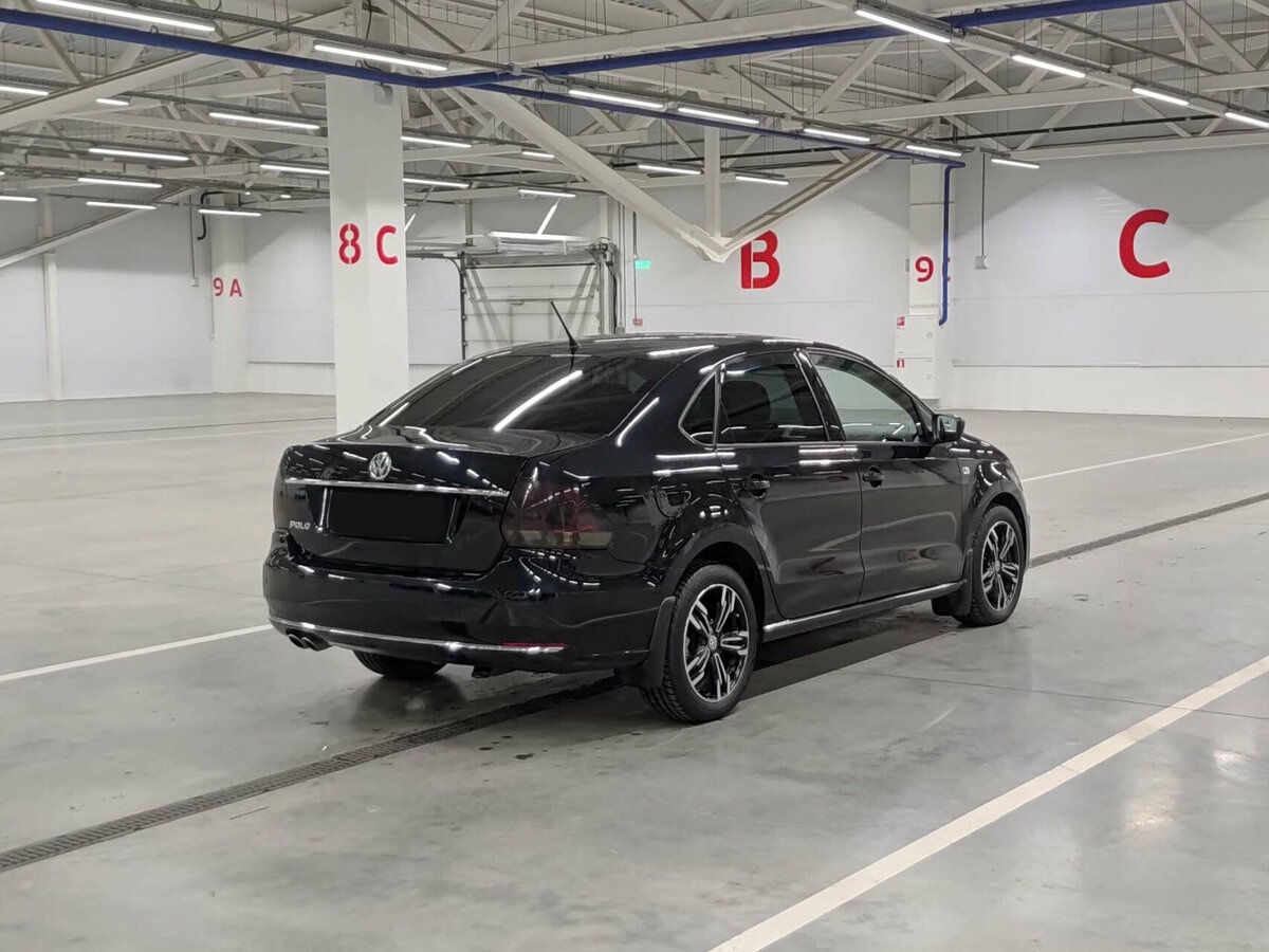 Б/У Фольксваген Поло 2016 года. Фото: #4