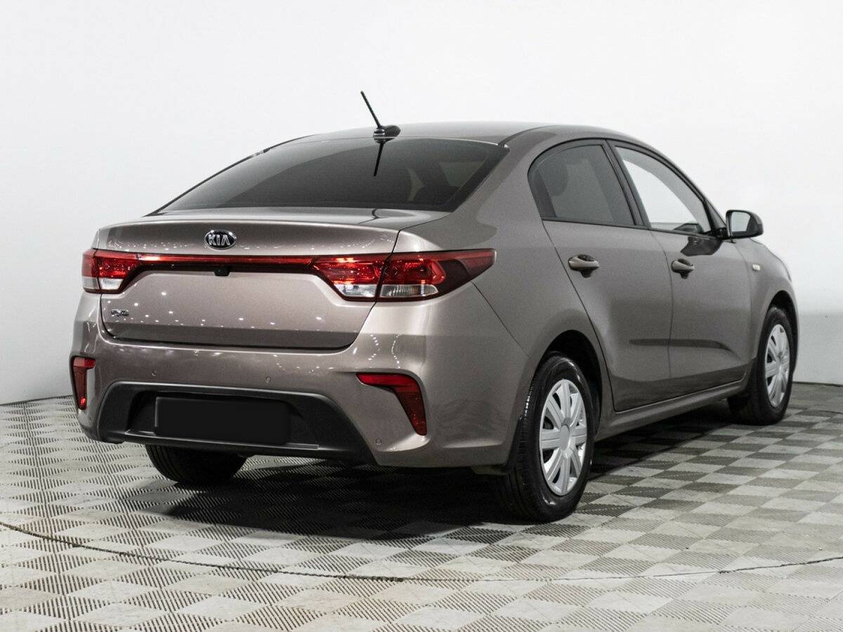 Б/У Киа Рио 2018 года. Фото: #4