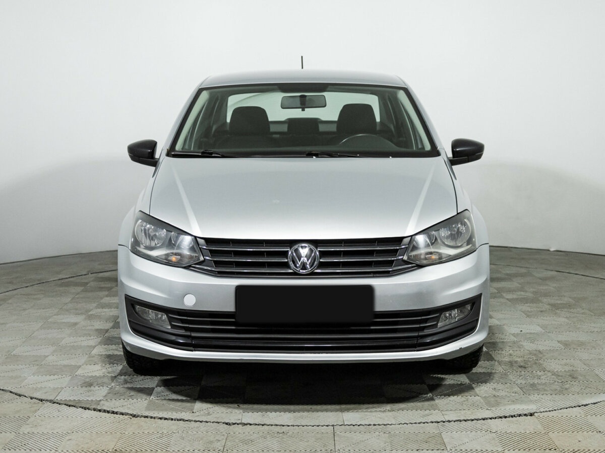 Б/У Фольксваген Поло 2017 года. Фото: #1