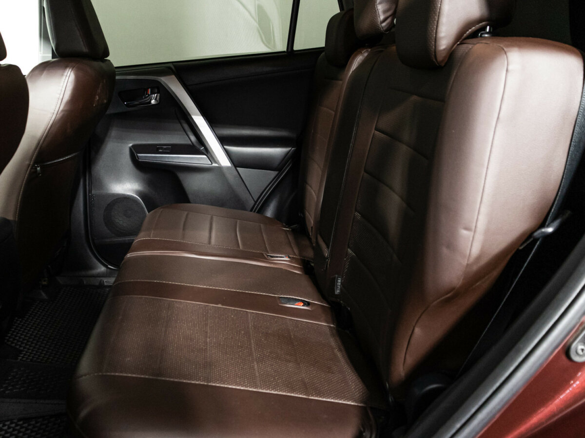 Toyota RAV4 2016 года с пробегом. Фото: #7