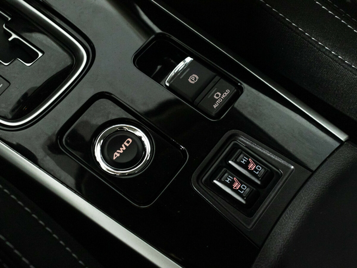 Б/У Митсубиши Оутлэндер 2019 года. Фото: #15