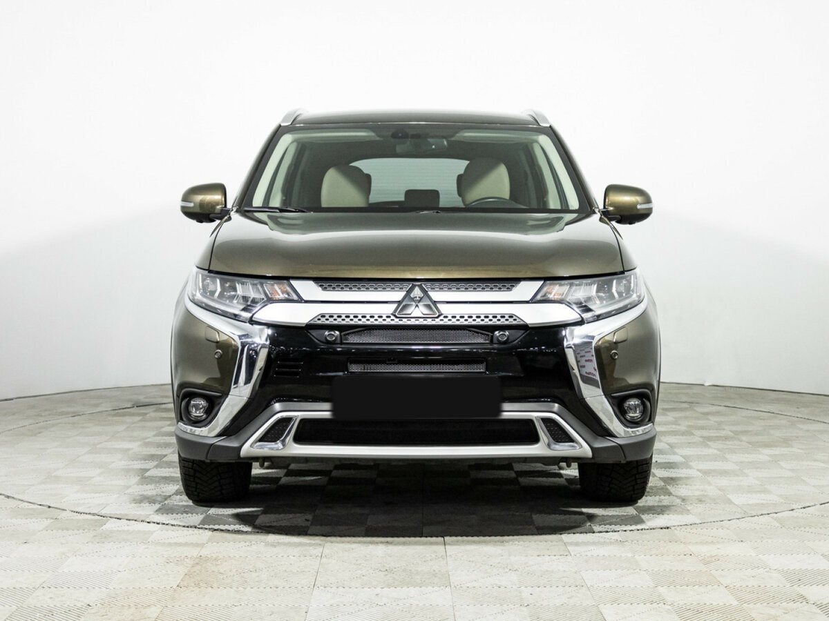Mitsubishi Outlander 2020 года с пробегом. Фото: #1