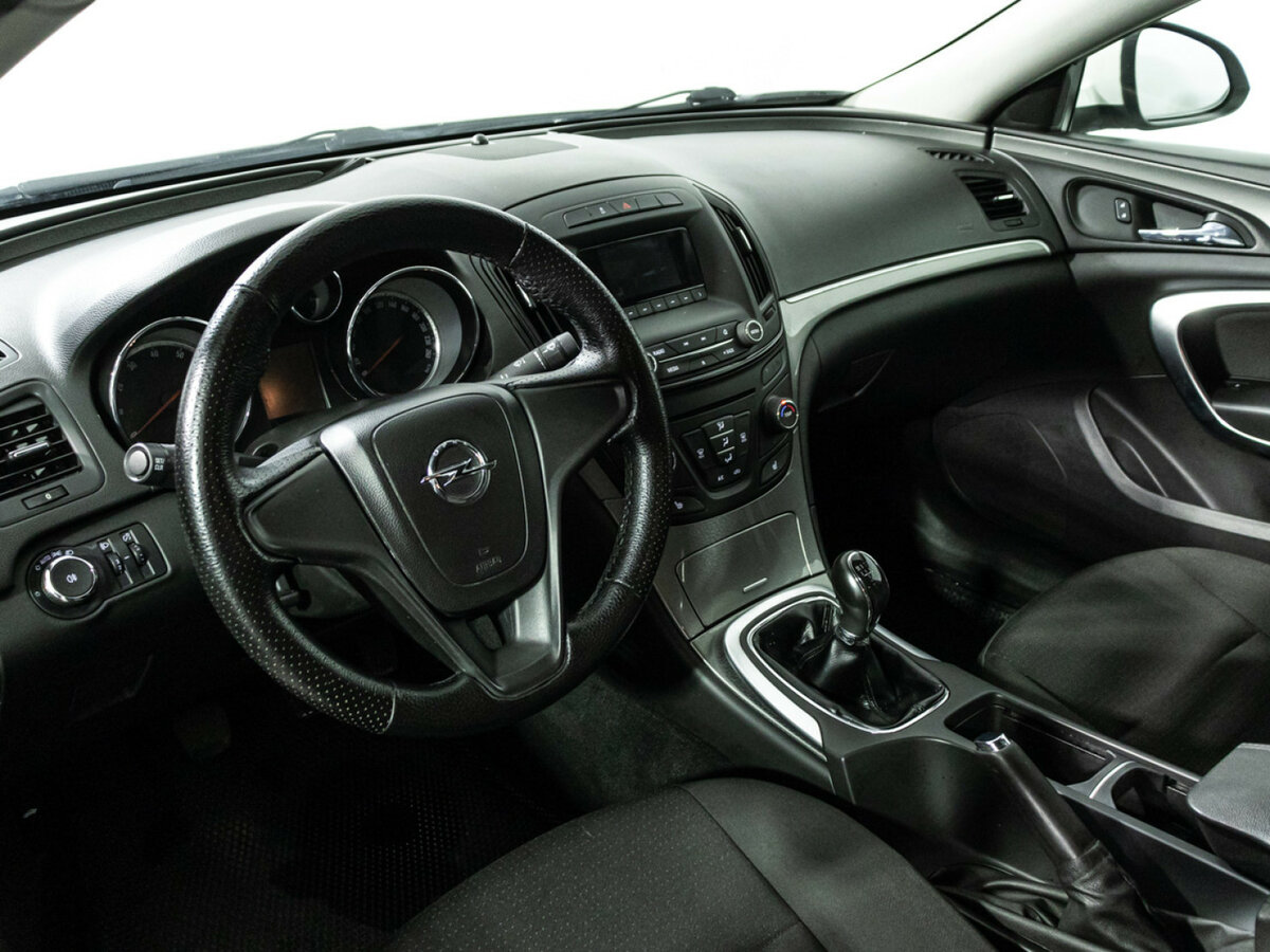 Б/У Опель Инсигния 2014 года. Фото: #9