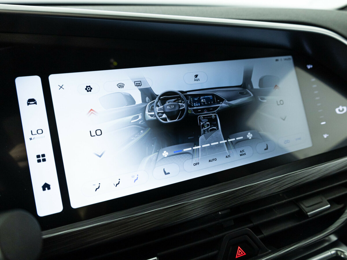 Geely Tugella 2023 года с пробегом. Фото: #17