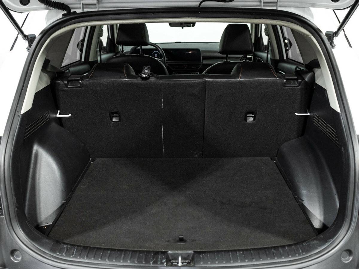 Kia Seltos 2024 года с пробегом. Фото: #23