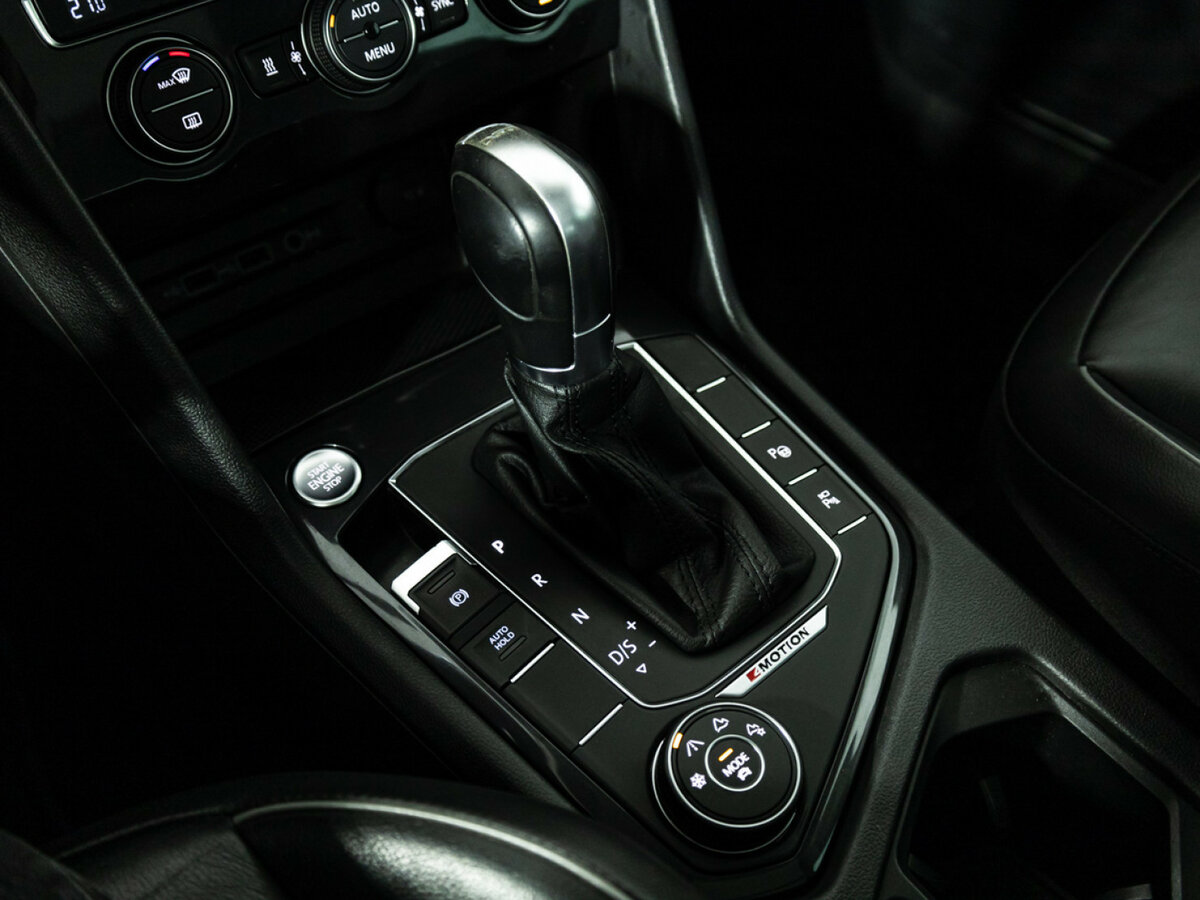 Volkswagen Tiguan 2018 года с пробегом. Фото: #19