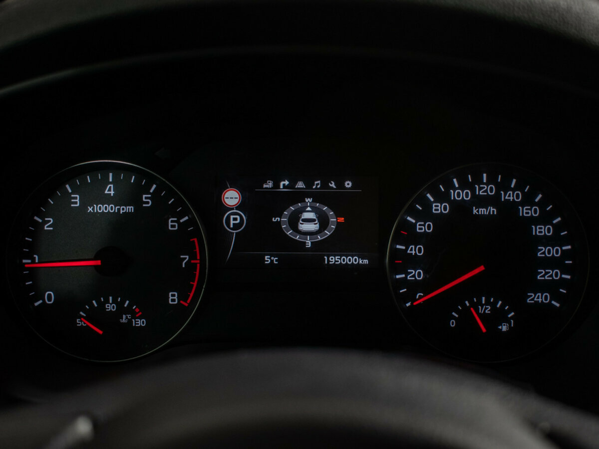 Б/У Киа Спортейдж 2016 года. Фото: #11