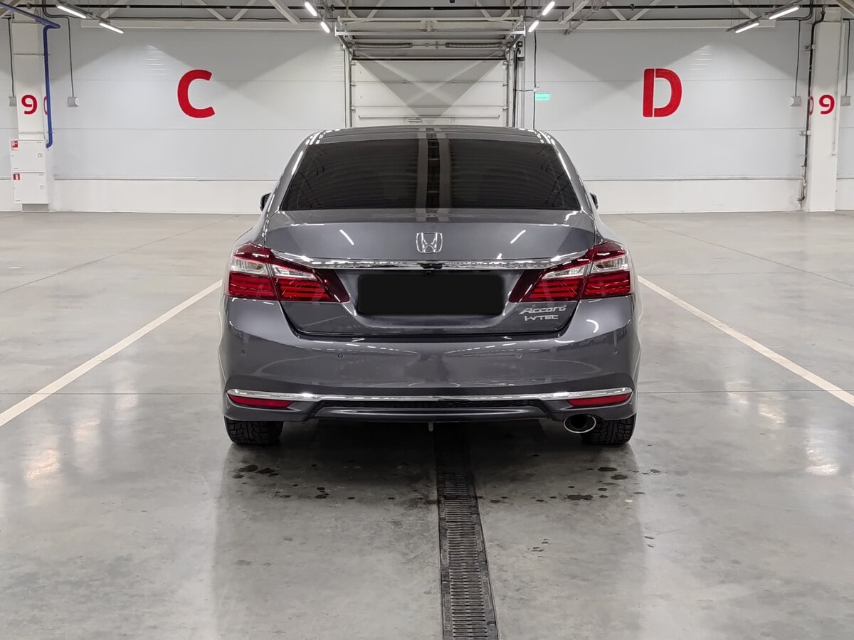 Honda Accord 2016 года с пробегом. Фото: #5