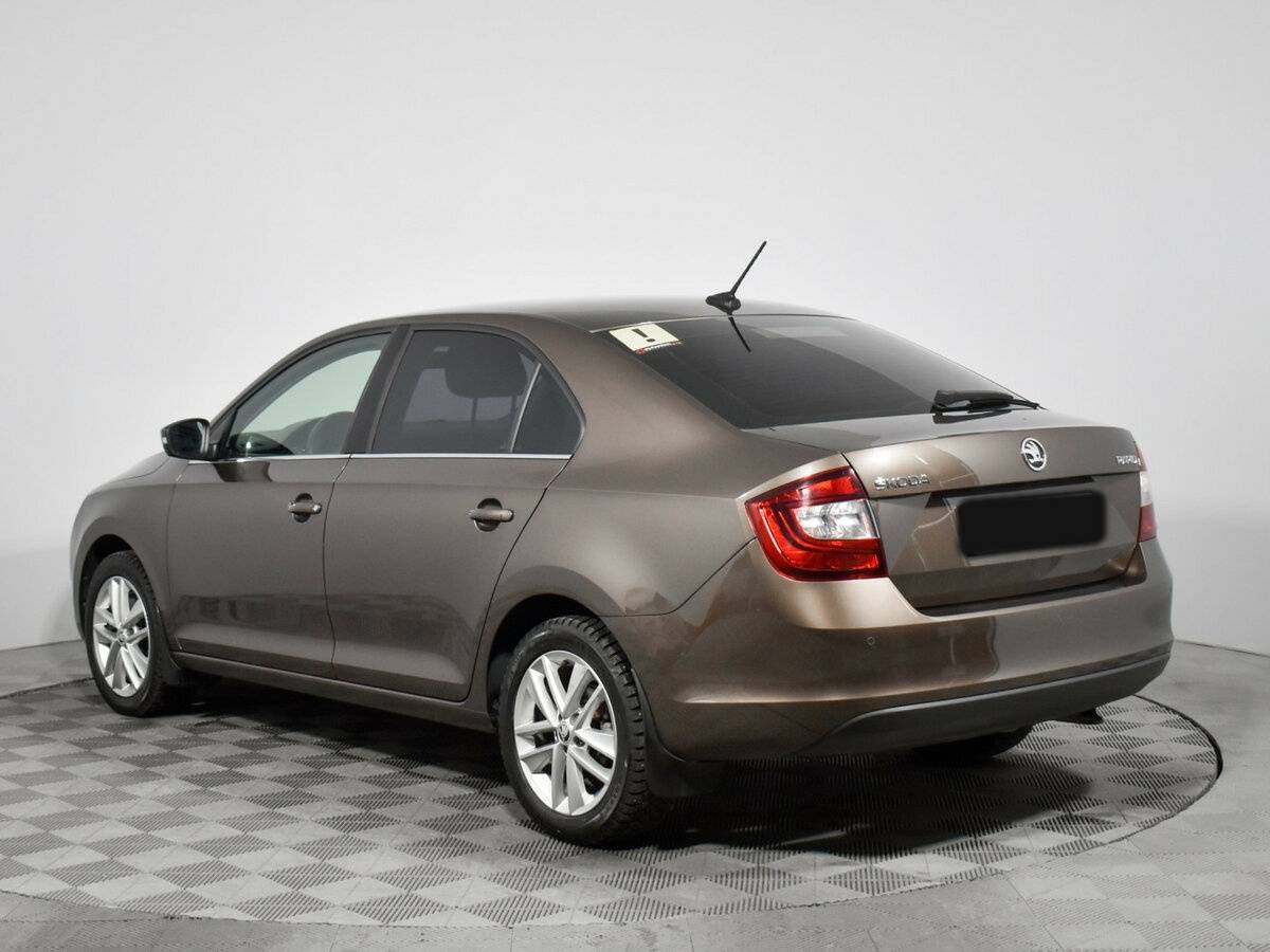 Б/У Шкода Рапид 2018 года. Фото: #6