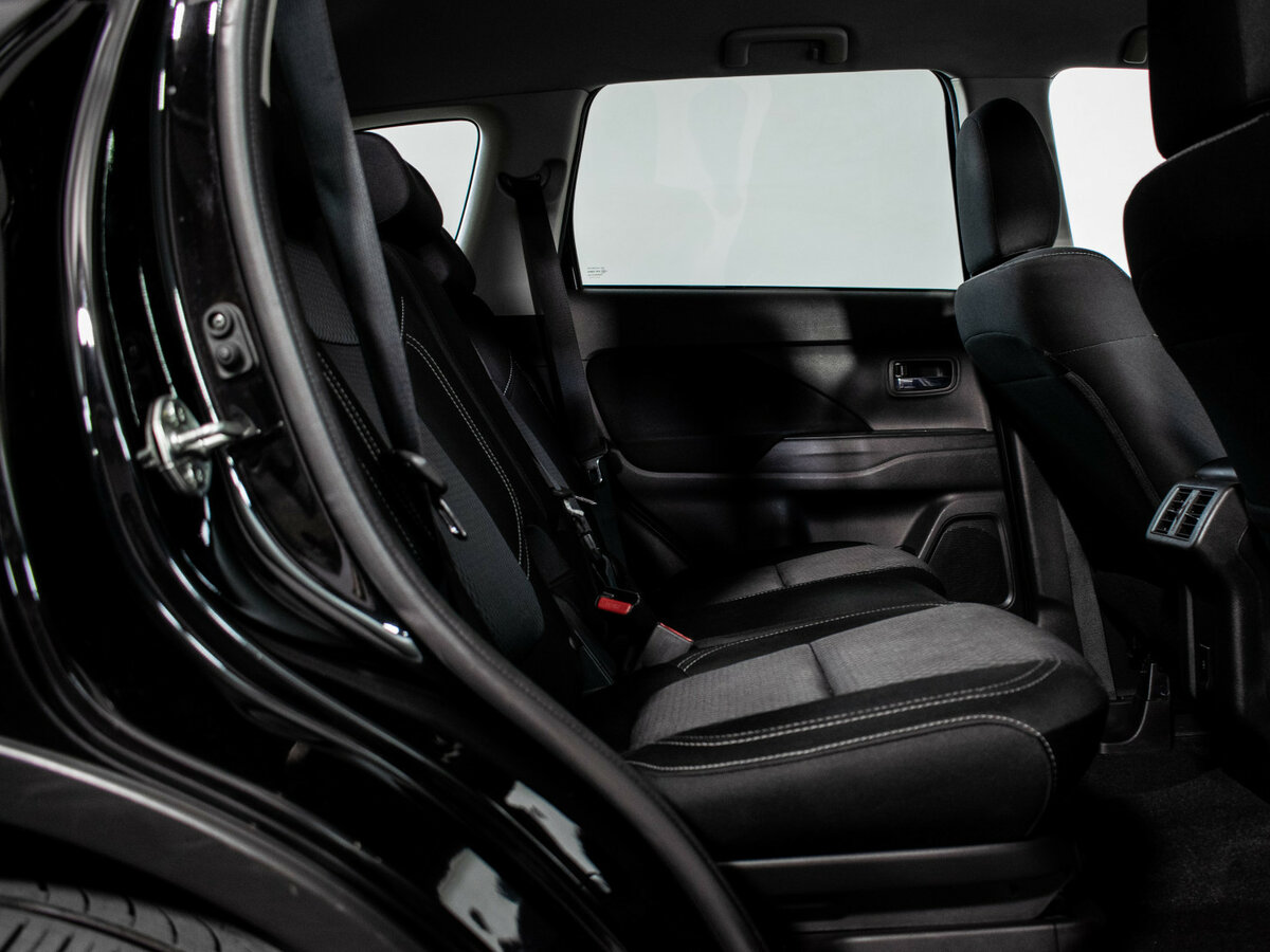 Mitsubishi Outlander 2022 года с пробегом. Фото: #9