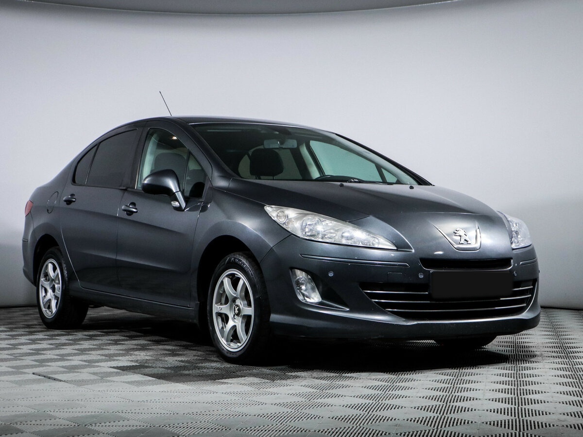 Peugeot 408 2012 года с пробегом. Фото: #2