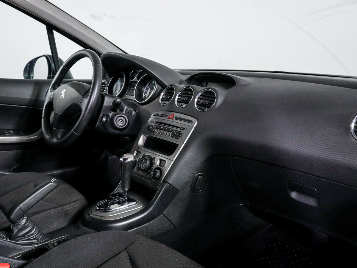 Peugeot 408 2012 года с пробегом. Фото: #7