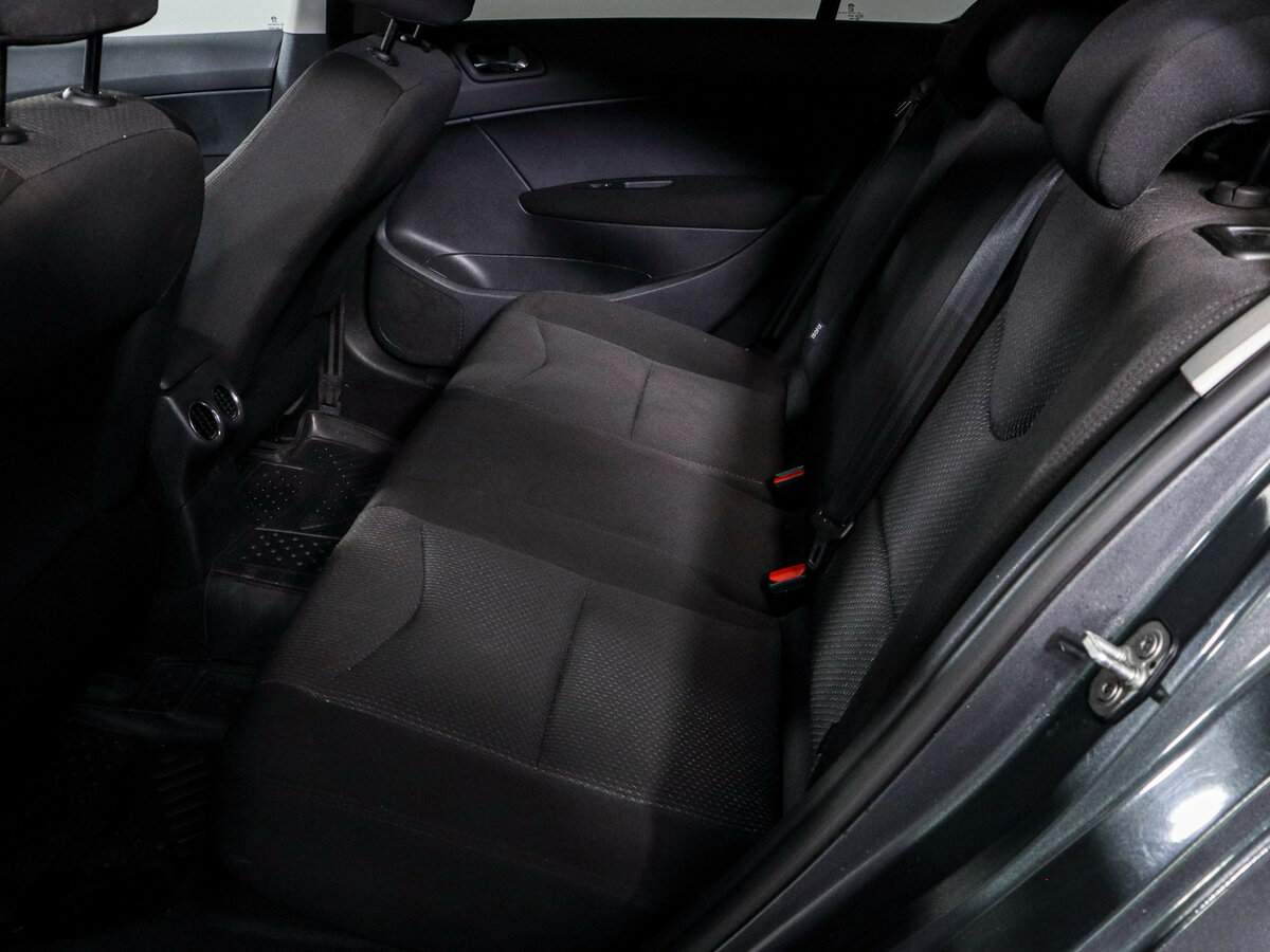 Peugeot 408 2012 года с пробегом. Фото: #8