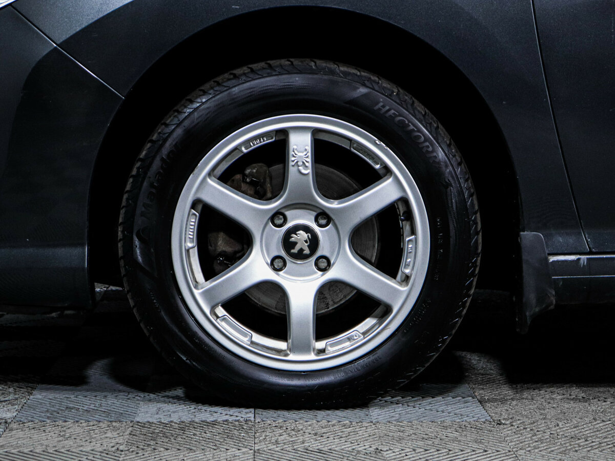 Peugeot 408 2012 года с пробегом. Фото: #13