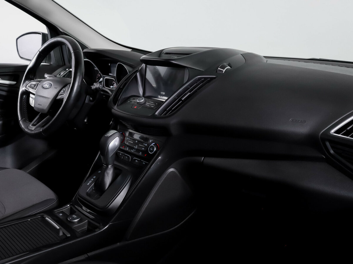 Б/У Форд Куга 2017 года. Фото: #8