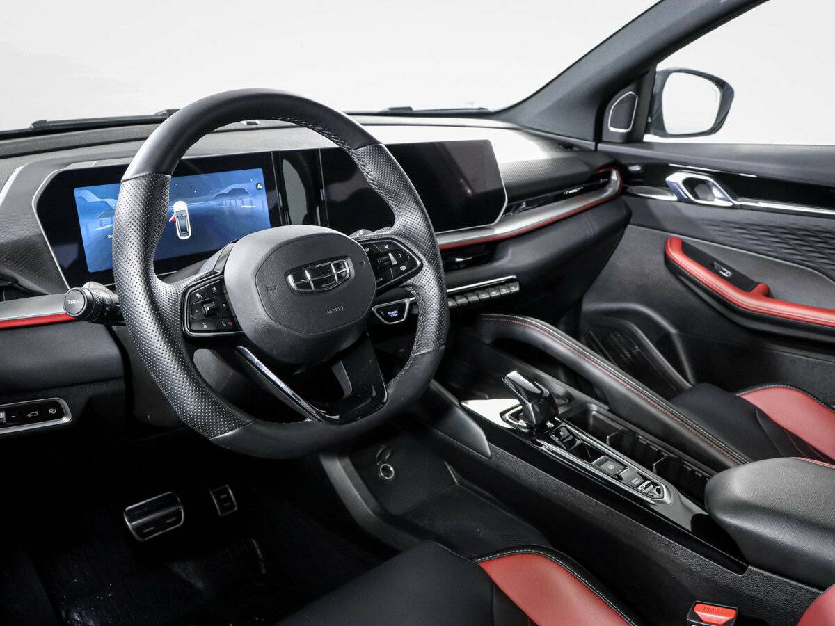 Geely Coolray 2024 года с пробегом. Фото: #10