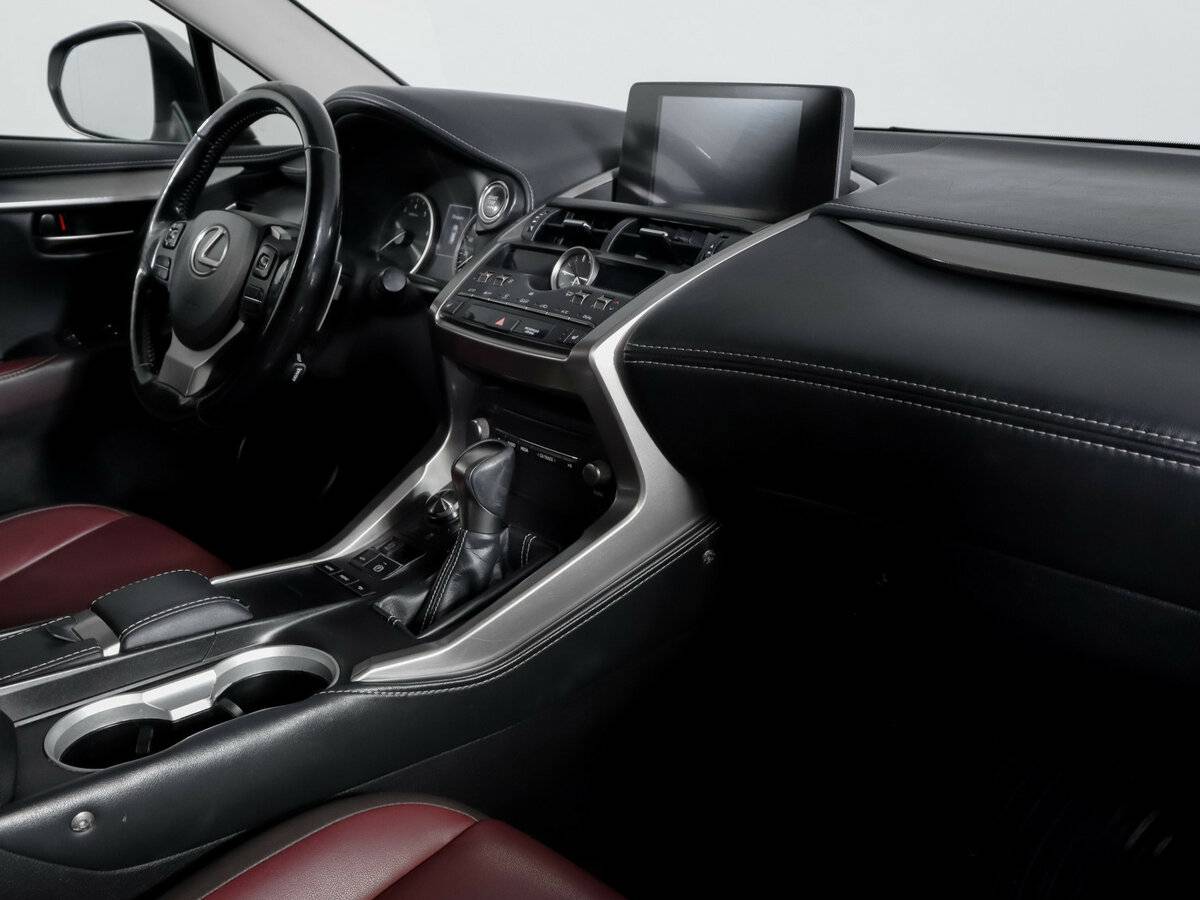 Lexus NX 2017 года с пробегом. Фото: #6