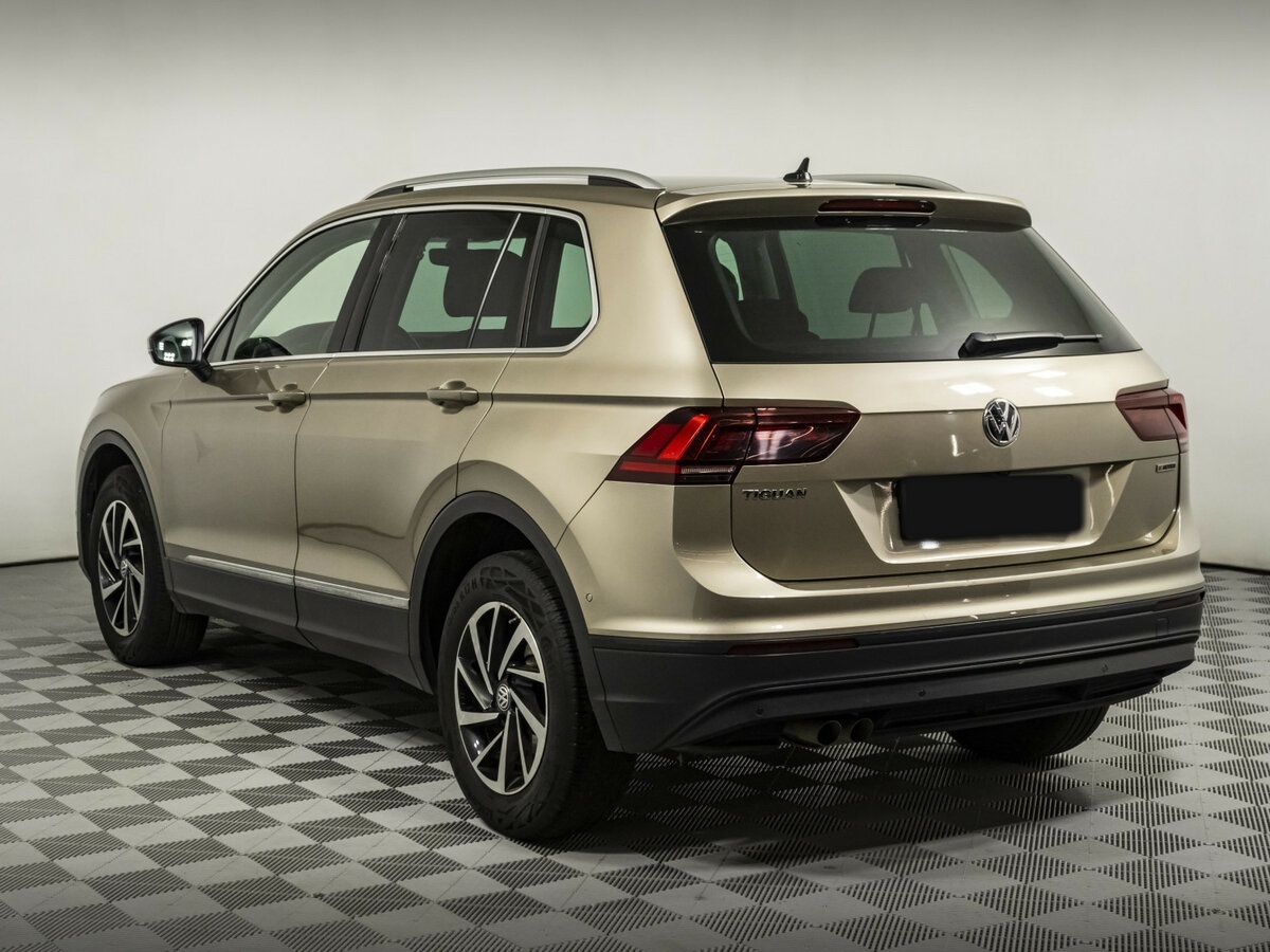Volkswagen Tiguan 2018 года с пробегом. Фото: #5