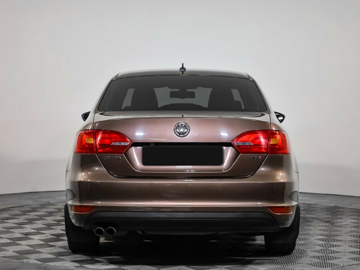 Volkswagen Jetta 2014 года с пробегом. Фото: #4
