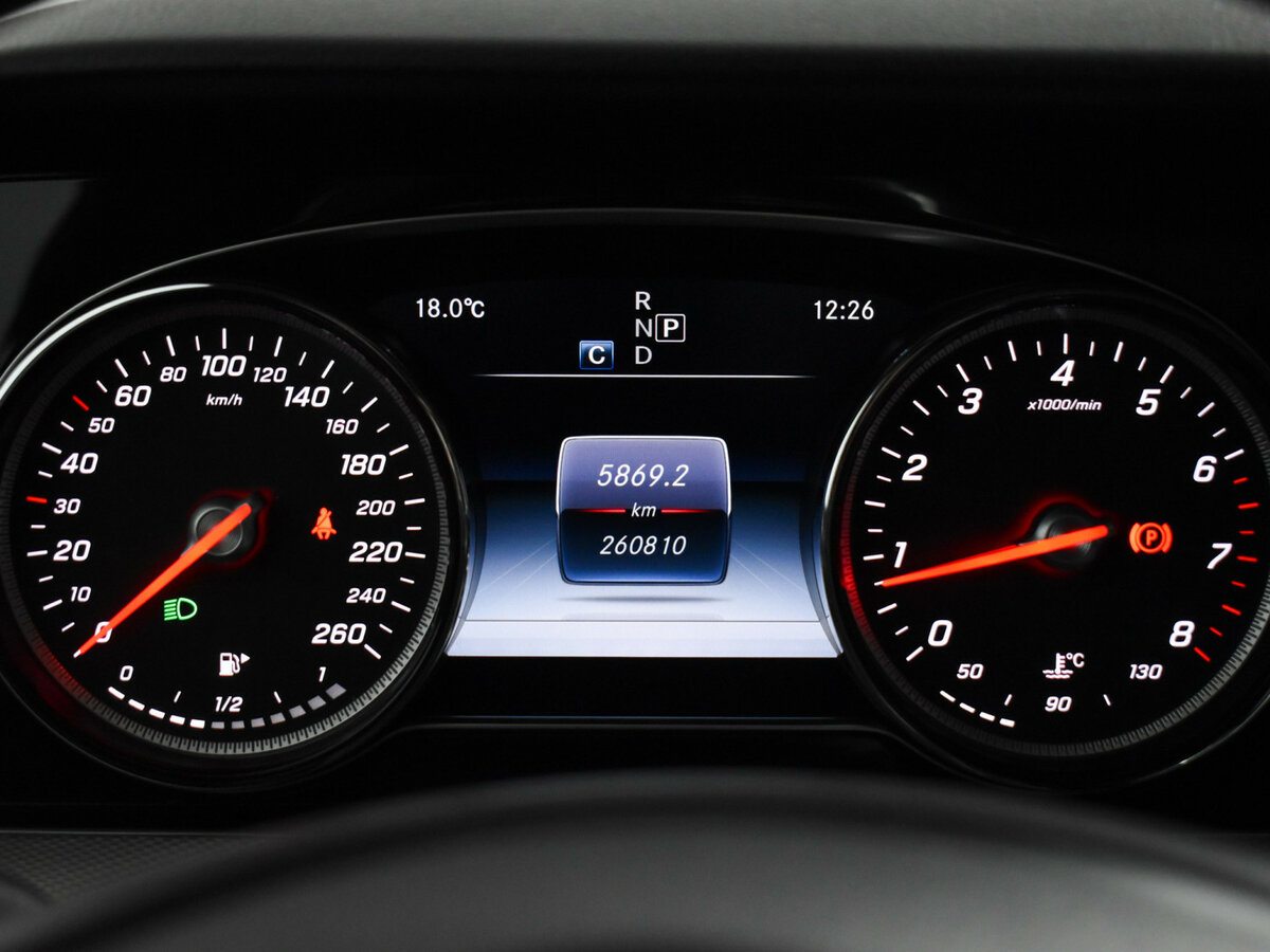 Mercedes-Benz E-Класс 2016 года с пробегом. Фото: #18