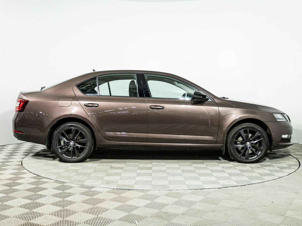 Skoda Octavia 2017 года с пробегом. Фото: #3