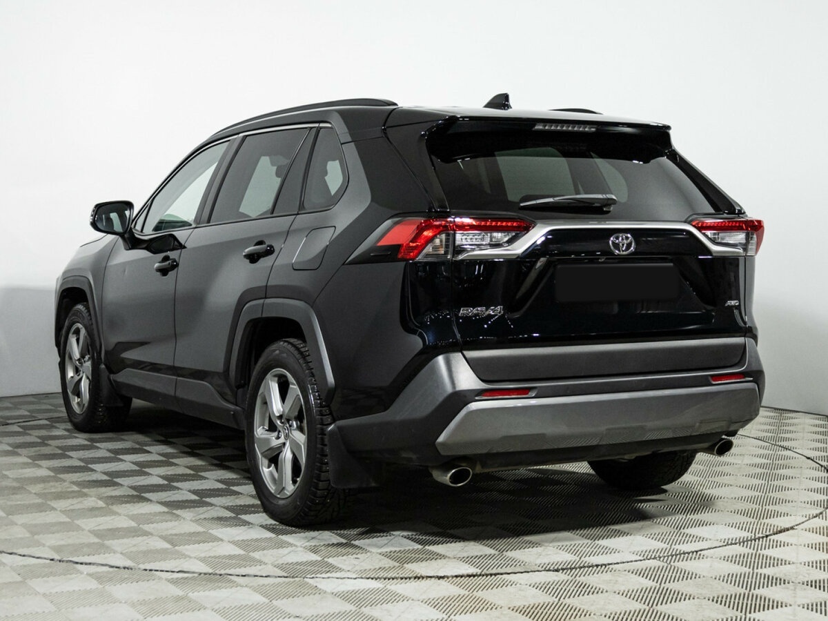 Toyota RAV4 2021 года с пробегом. Фото: #6