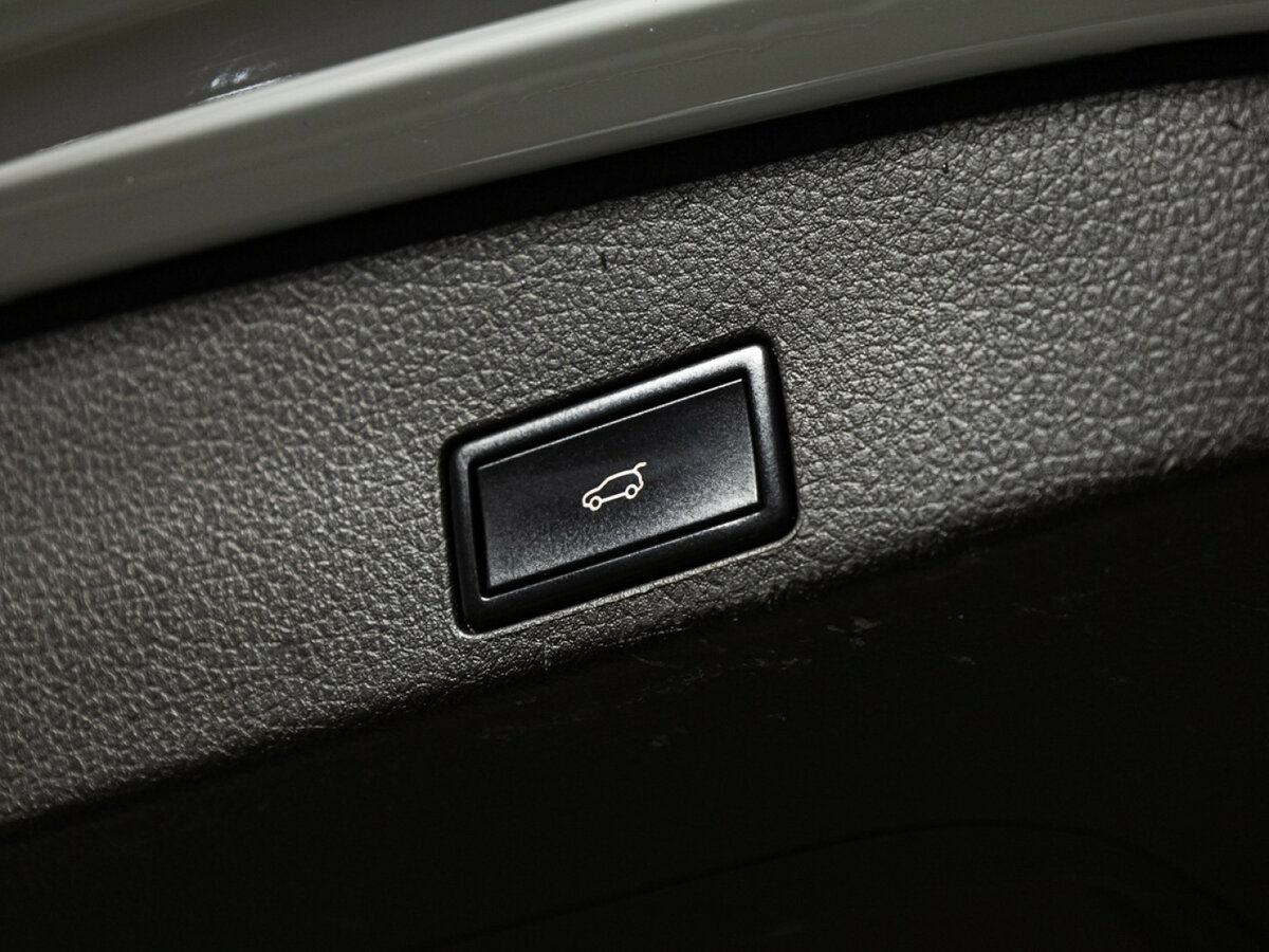 Volkswagen Touareg 2013 года с пробегом. Фото: #22