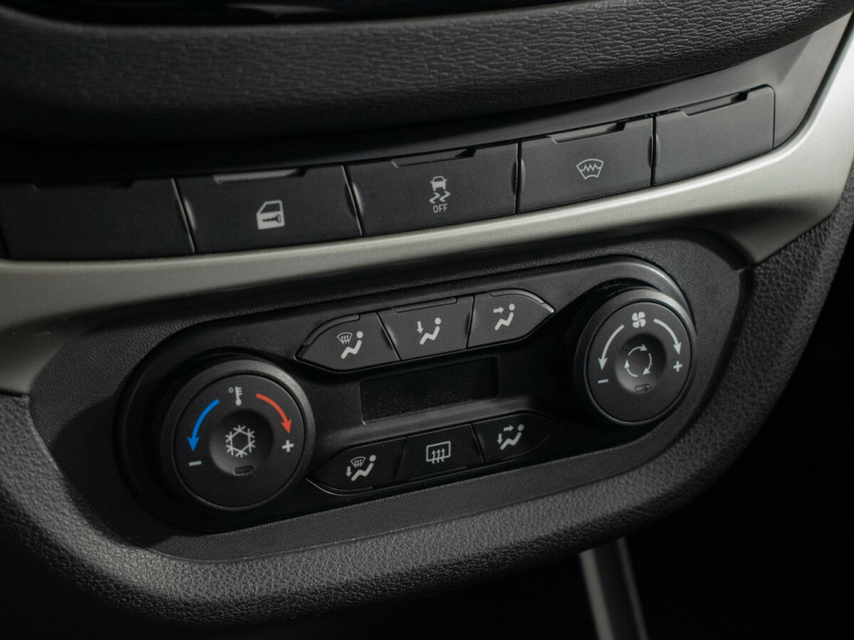 Б/У Лада (ВАЗ) Веста 2021 года. Фото: #14