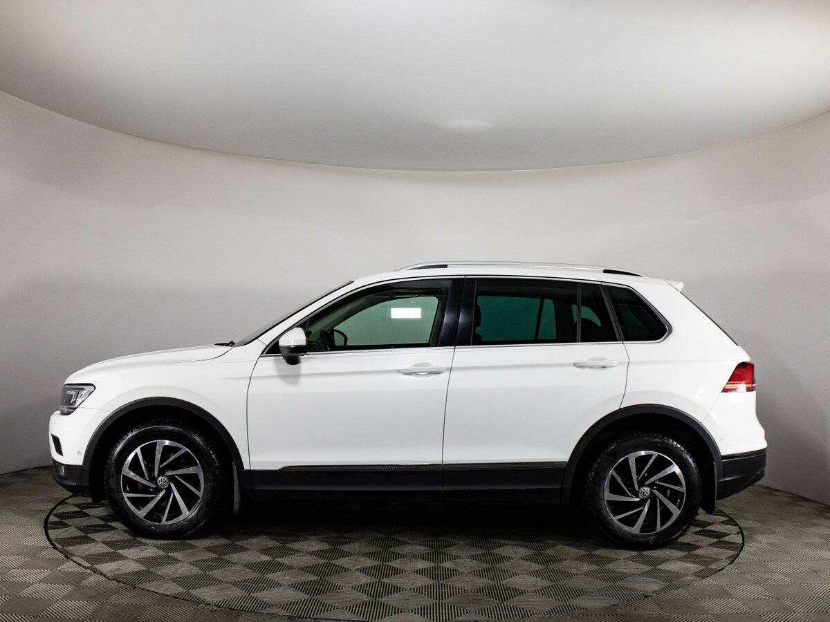 Б/У Фольксваген Тигуан 2018 года. Фото: #7