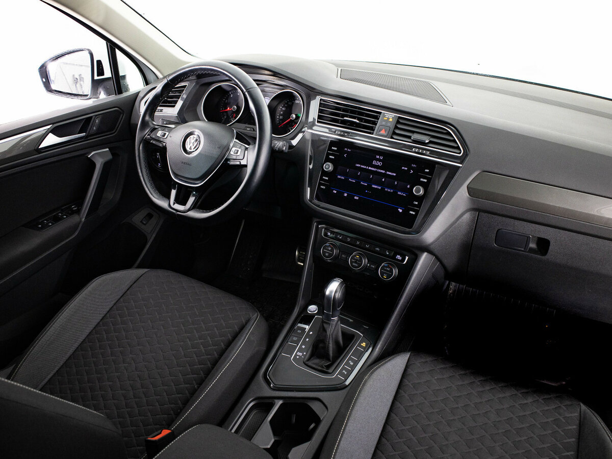 Б/У Фольксваген Тигуан 2018 года. Фото: #13