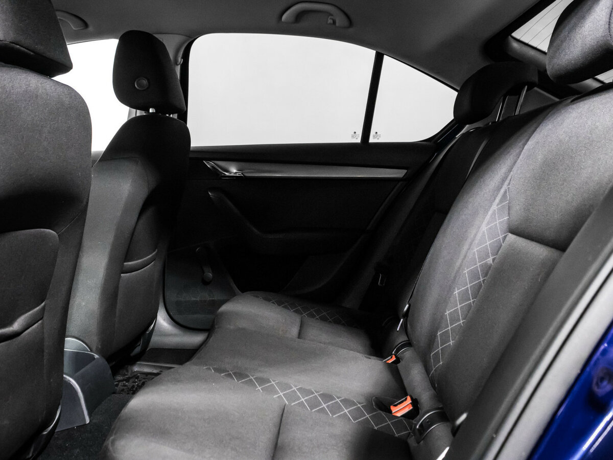 Б/У Шкода Октавия 2017 года. Фото: #9