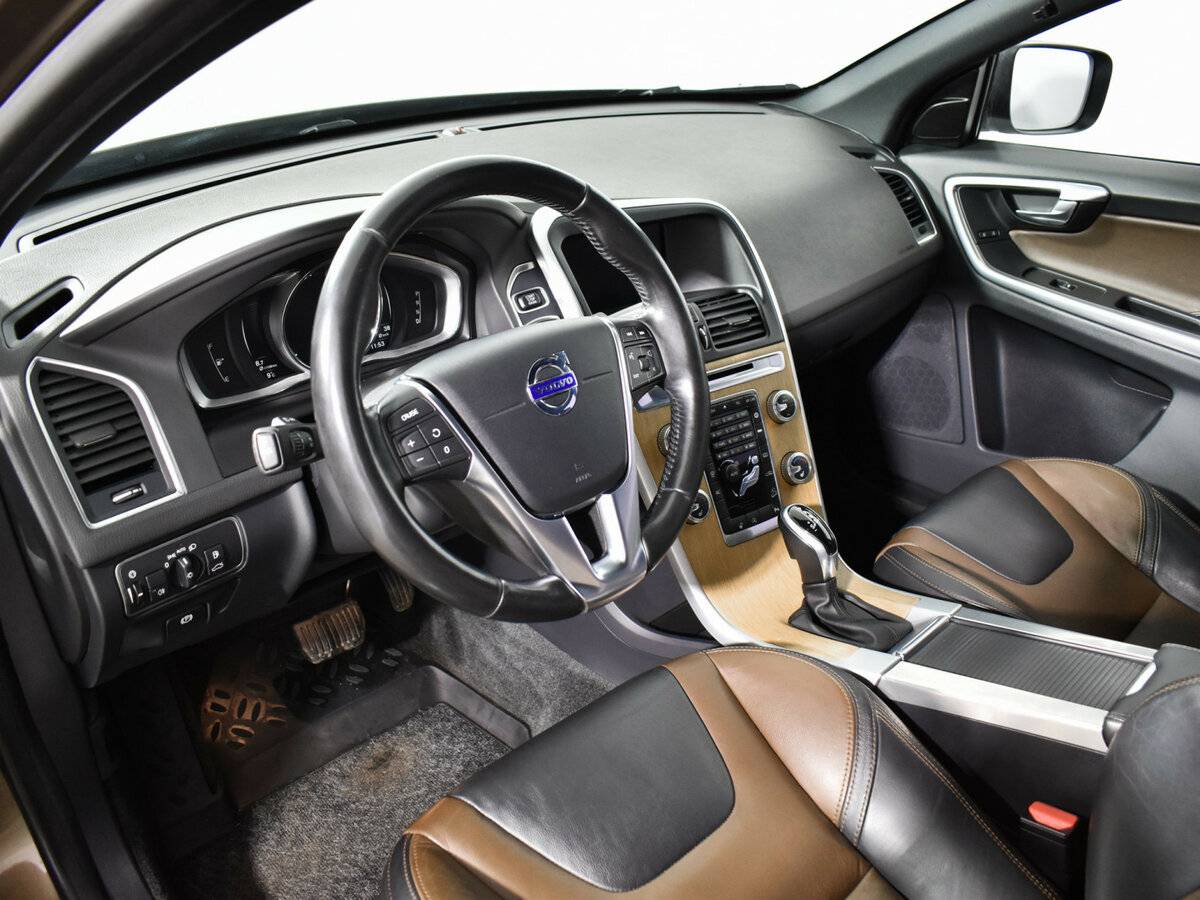 Volvo XC60 2017 года с пробегом. Фото: #7