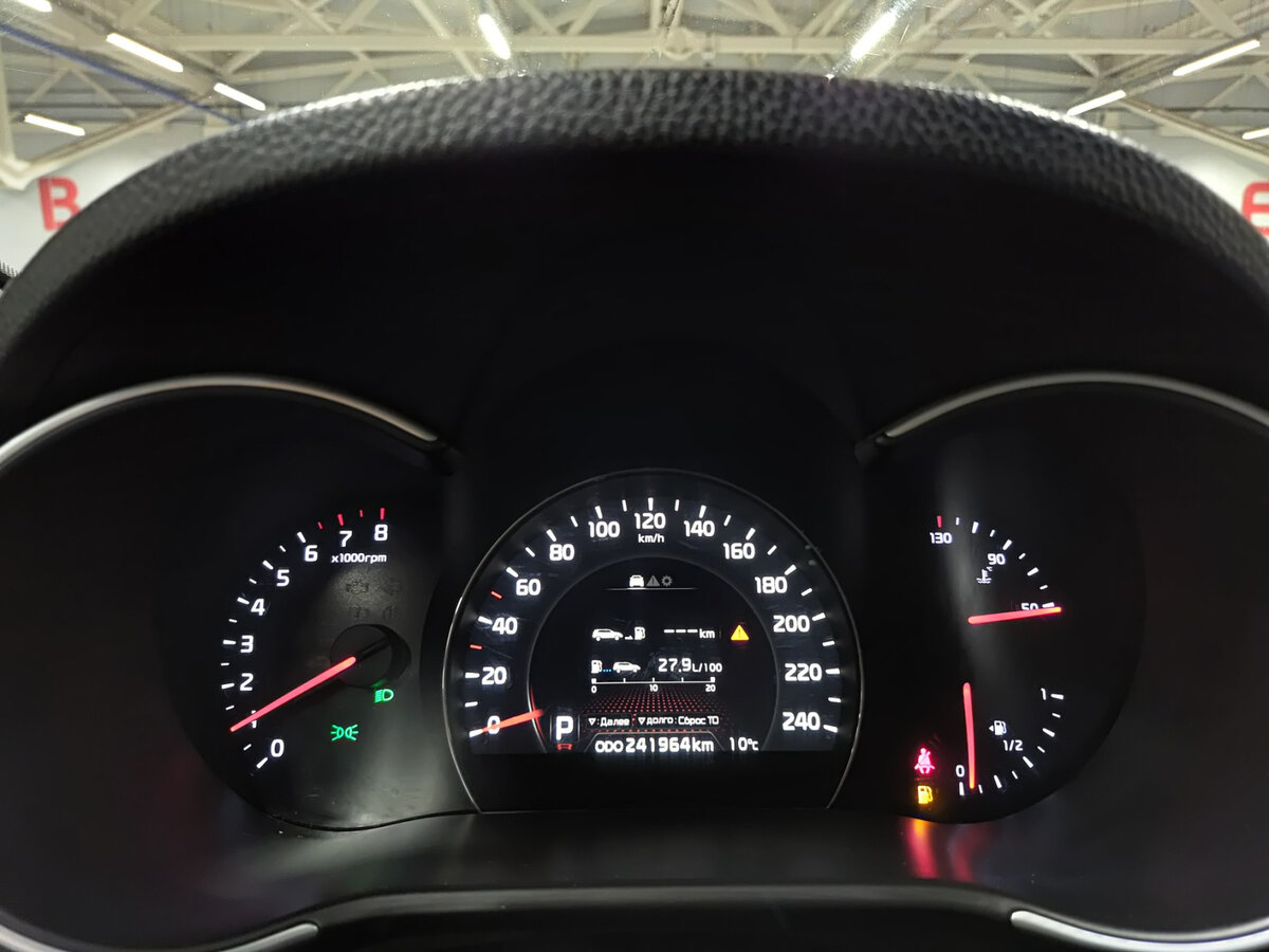 Б/У Киа Соренто 2013 года. Фото: #12