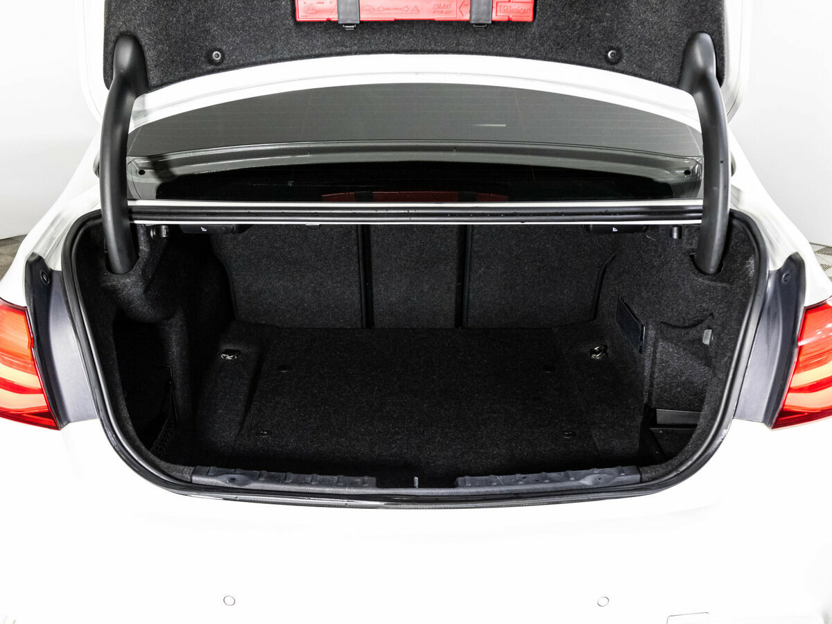 BMW 3 серии 2016 года с пробегом. Фото: #19