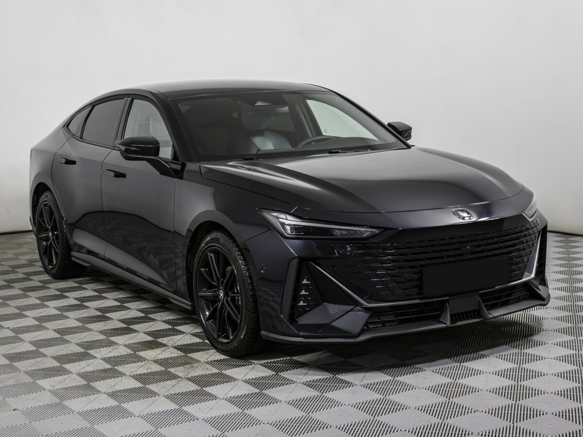 Changan UNI-V 2023 года с пробегом. Фото: #2