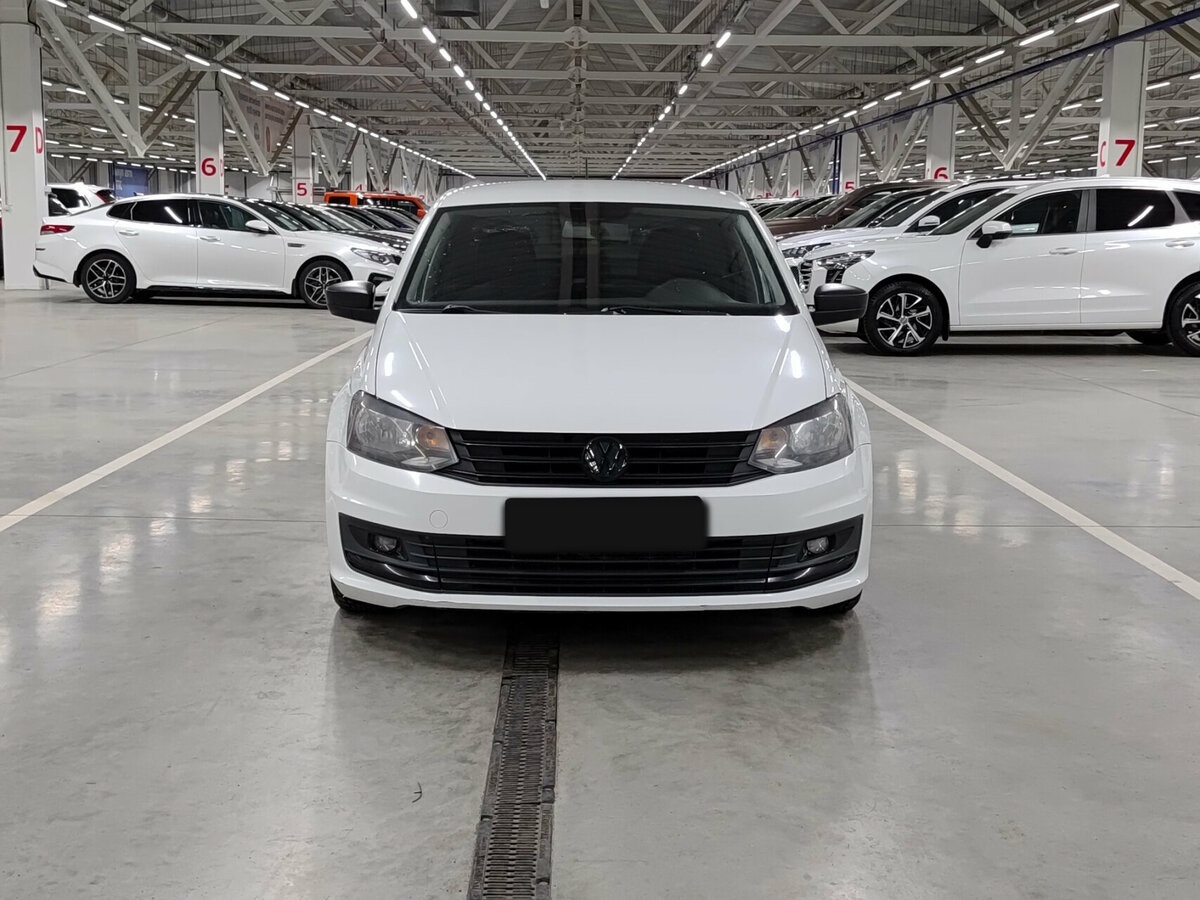 Б/У Фольксваген Поло 2017 года. Фото: #1