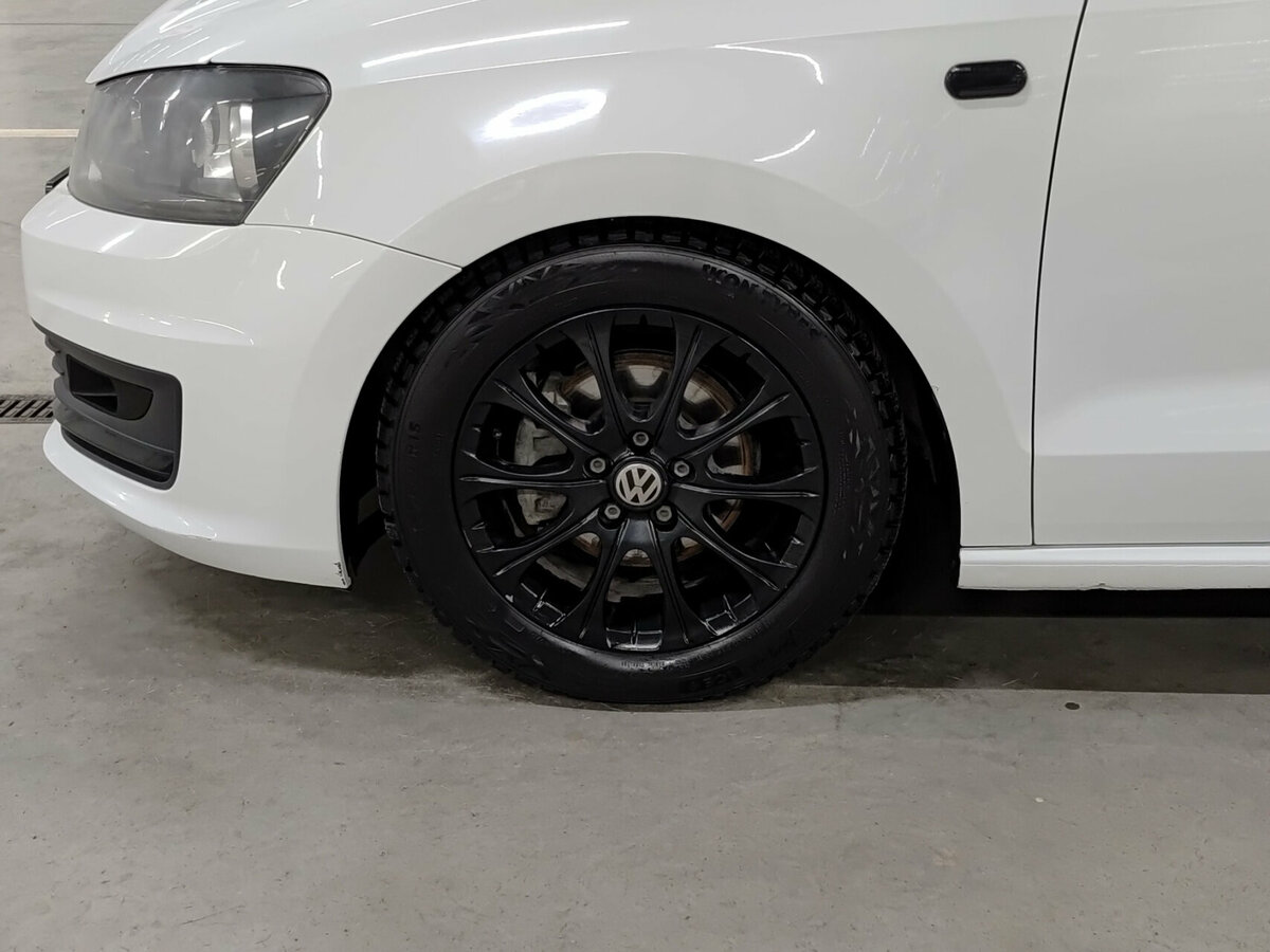 Б/У Фольксваген Поло 2017 года. Фото: #17