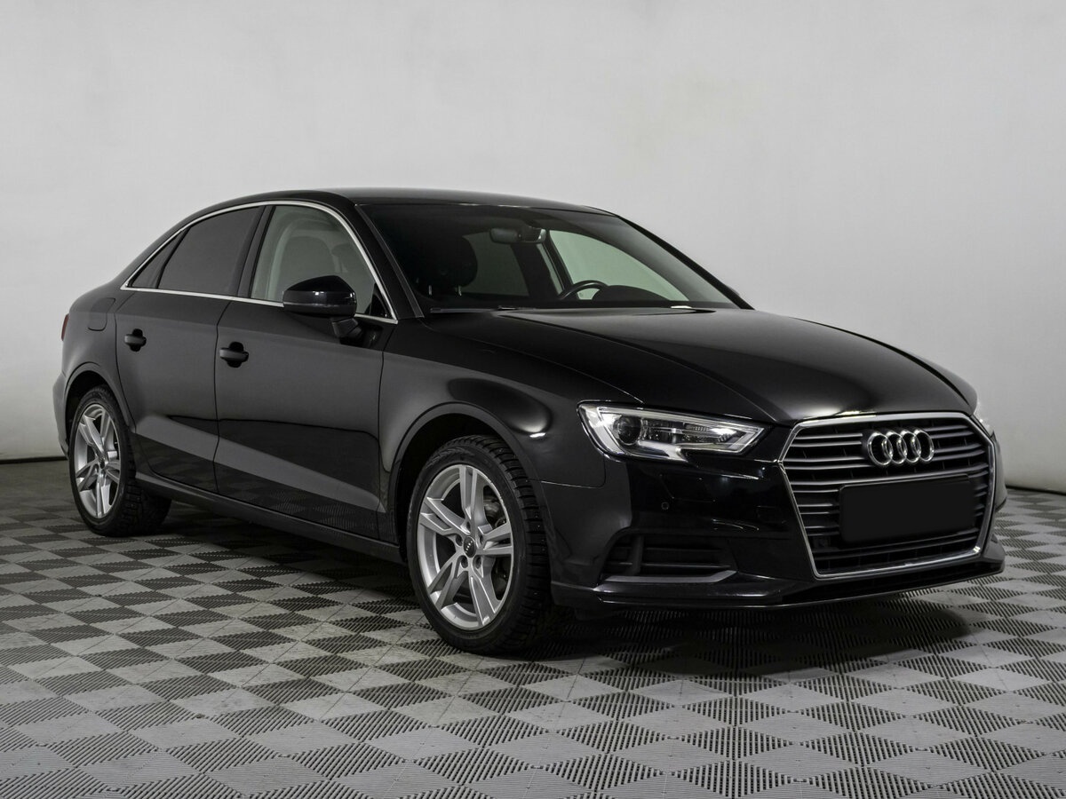 Audi A3 2017 года с пробегом. Фото: #2