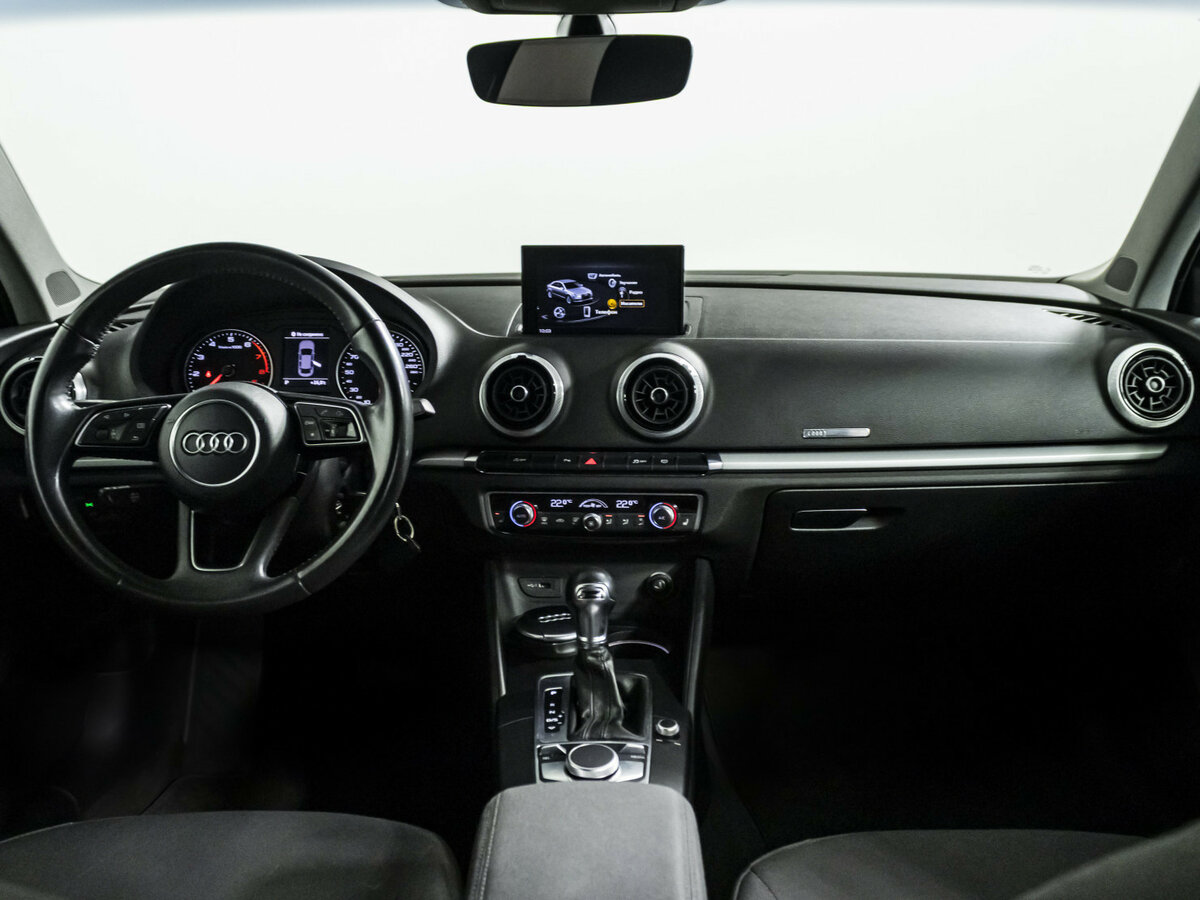 Audi A3 2017 года с пробегом. Фото: #12