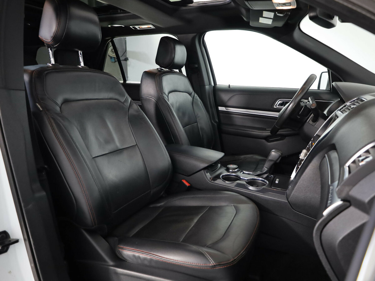 Ford Explorer 2015 года с пробегом. Фото: #19