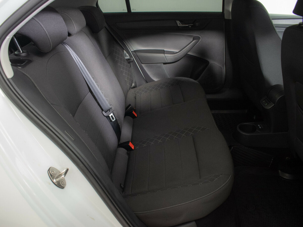 Skoda Rapid 2021 года с пробегом. Фото: #7