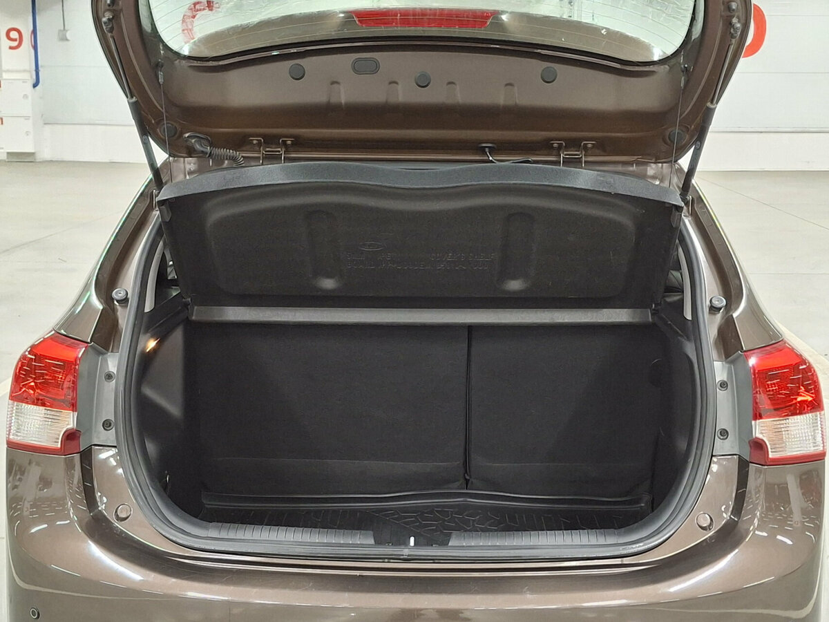 Б/У Киа Рио 2017 года. Фото: #9