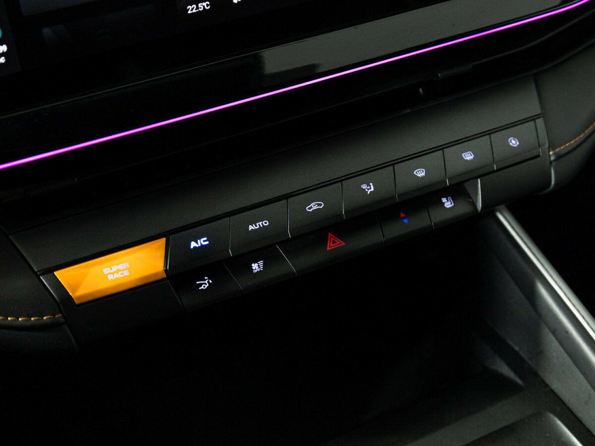 Changan UNI-V 2024 года с пробегом. Фото: #18