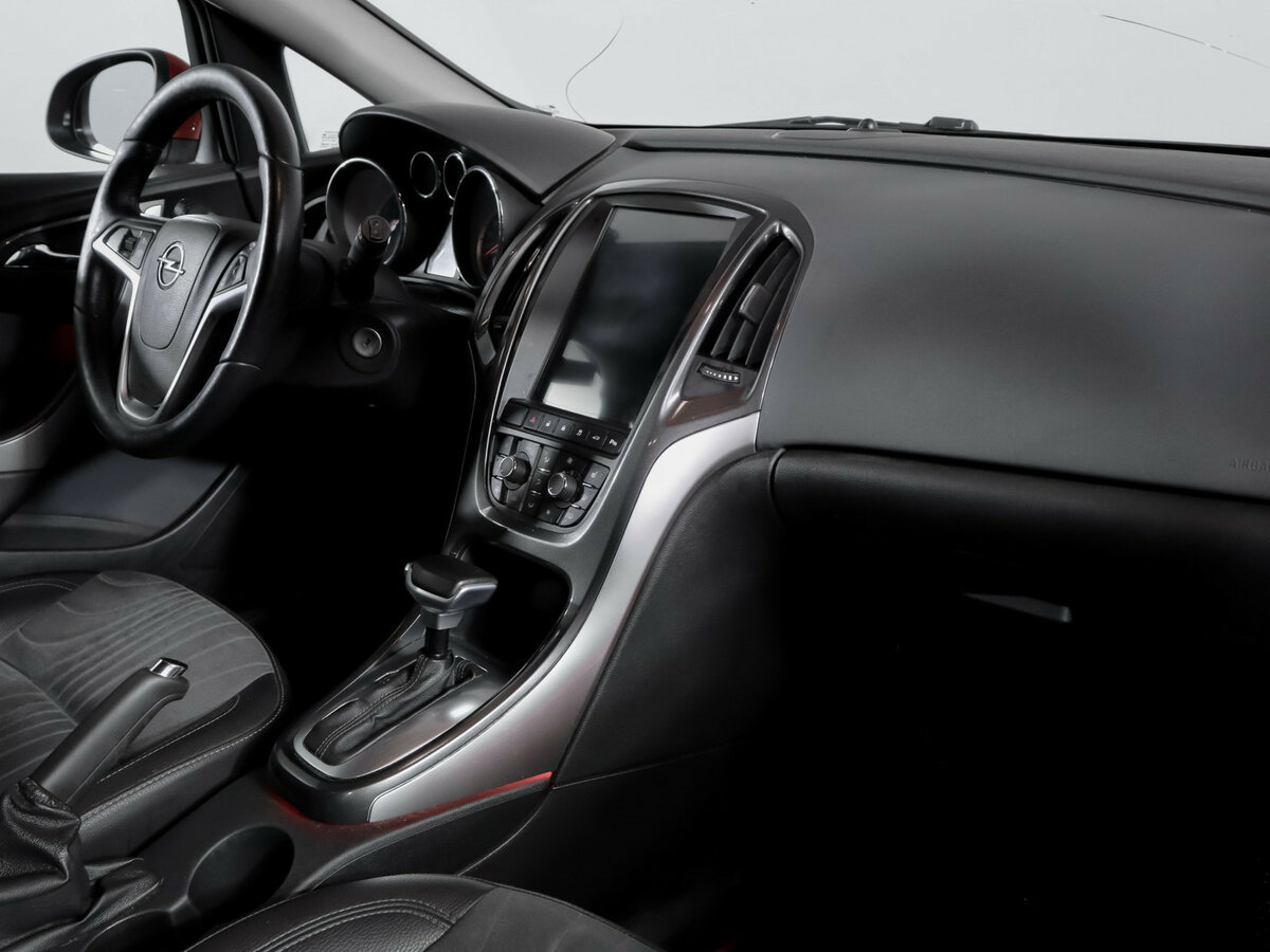 Б/У Опель Астра 2013 года. Фото: #6